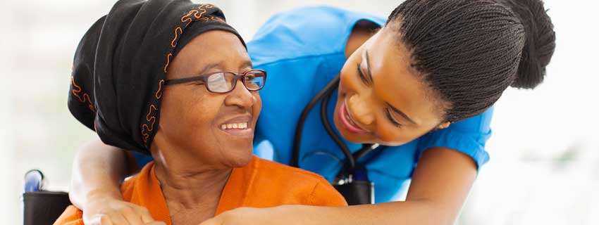 CURSO DE QUALIFICAÇÃO CUIDADOR DE IDOSOS na Sete Cursos Centro Tecnológico